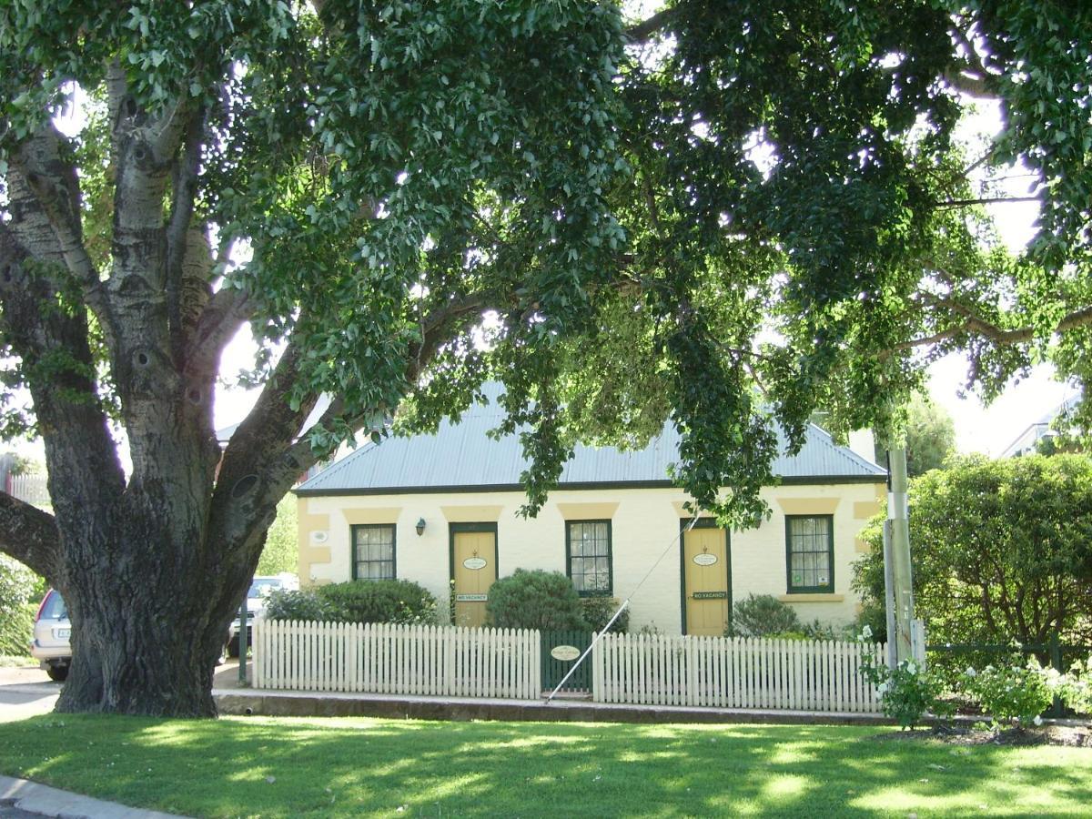 Bridge Cottages Sargeants & Armoury Cottages 1823 - History & Charm Річмонд Екстер'єр фото