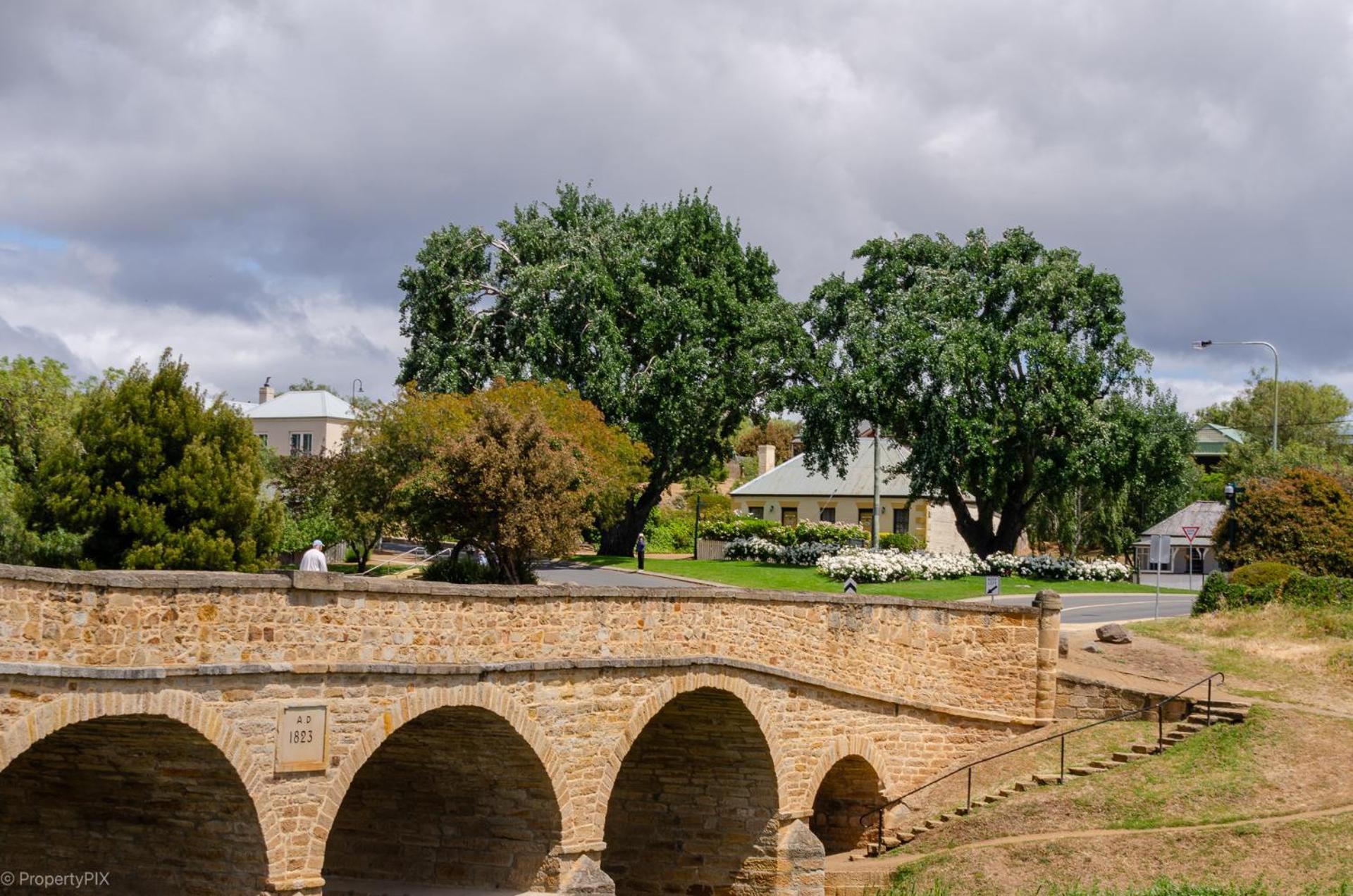 Bridge Cottages Sargeants & Armoury Cottages 1823 - History & Charm Річмонд Екстер'єр фото
