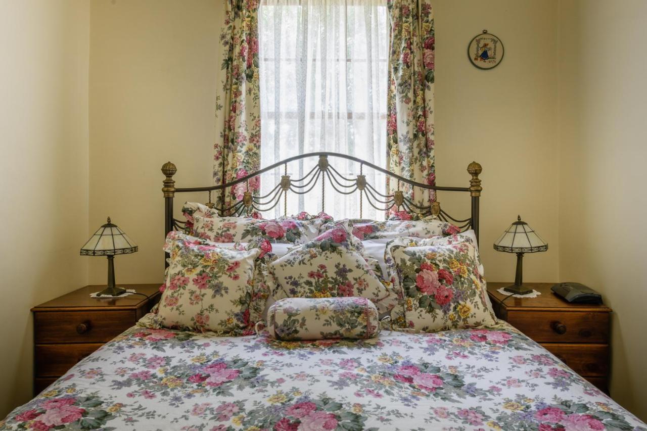Bridge Cottages Sargeants & Armoury Cottages 1823 - History & Charm Річмонд Екстер'єр фото